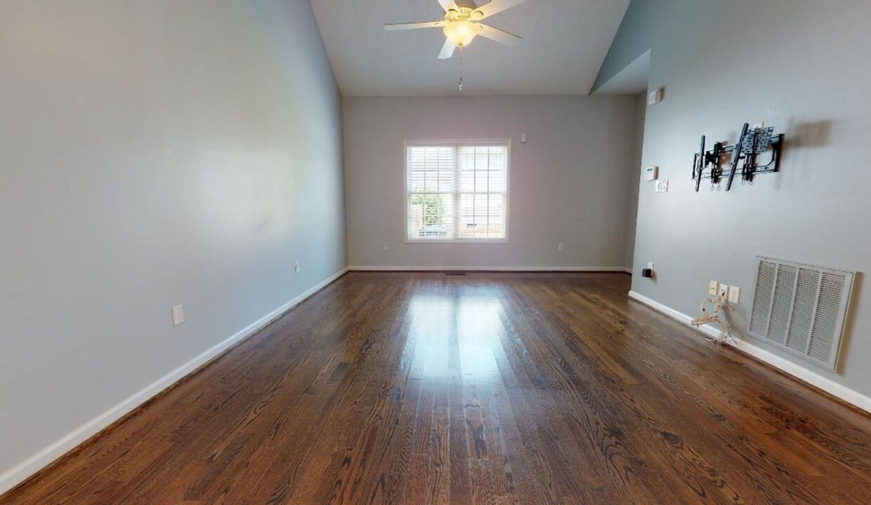 2325-K-Wesley-Way-Raleigh-NC-27610-4