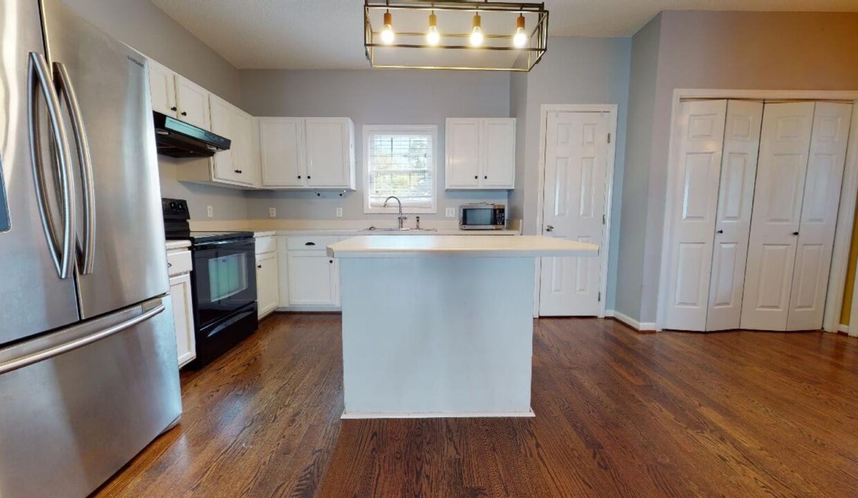 2325-K-Wesley-Way-Raleigh-NC-27610-5