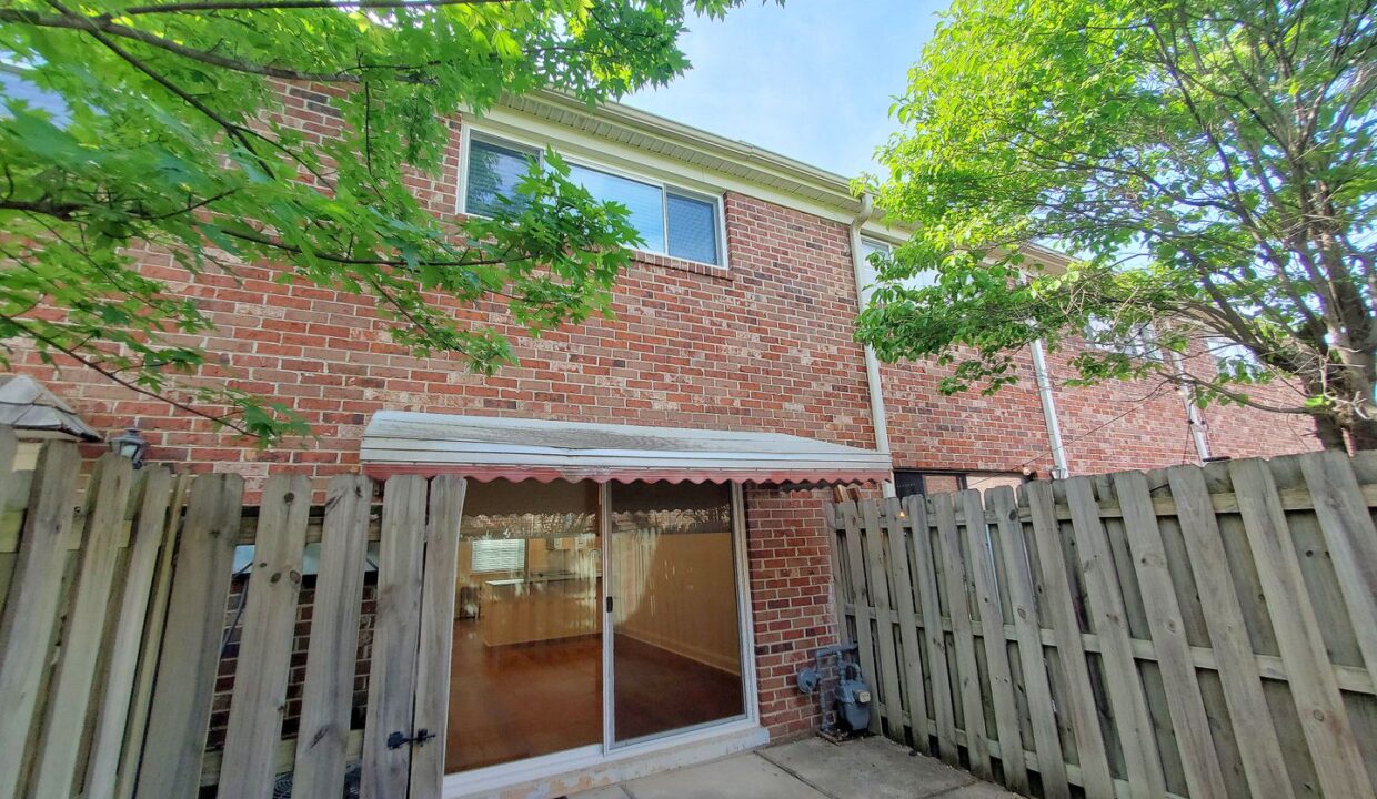2530-E-North-St-2