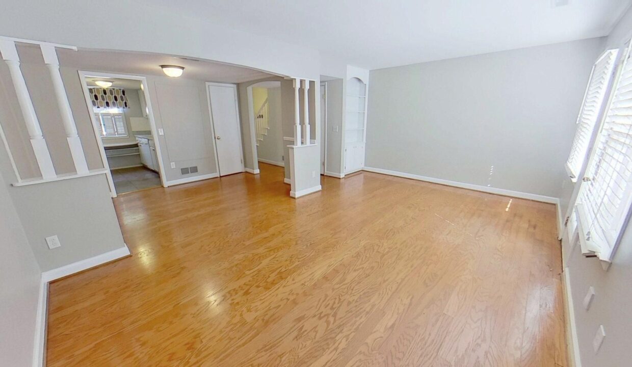 3003-Overton-Dr-D-Greensboro-NC-27408-32