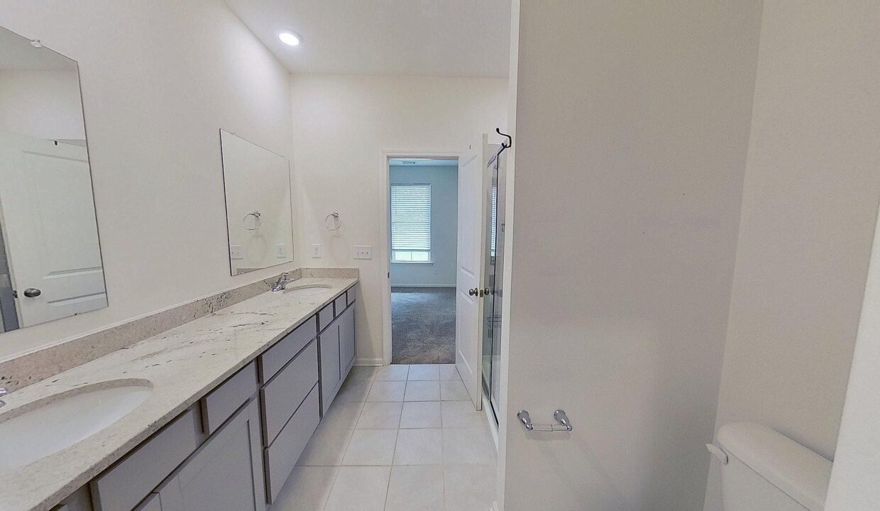 32-Shamrock-Ln-Greenville-SC-29609-13
