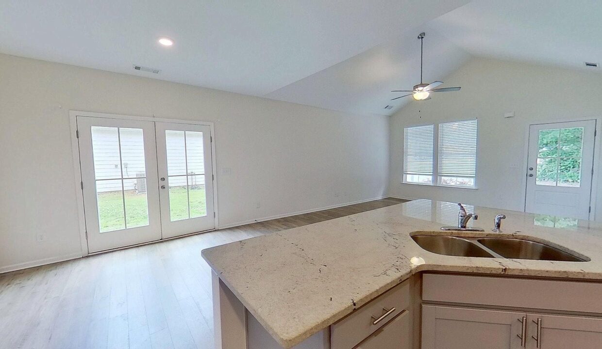 32-Shamrock-Ln-Greenville-SC-29609-19