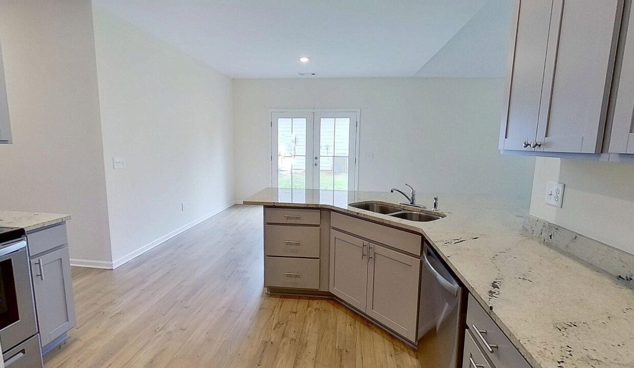 32-Shamrock-Ln-Greenville-SC-29609-22
