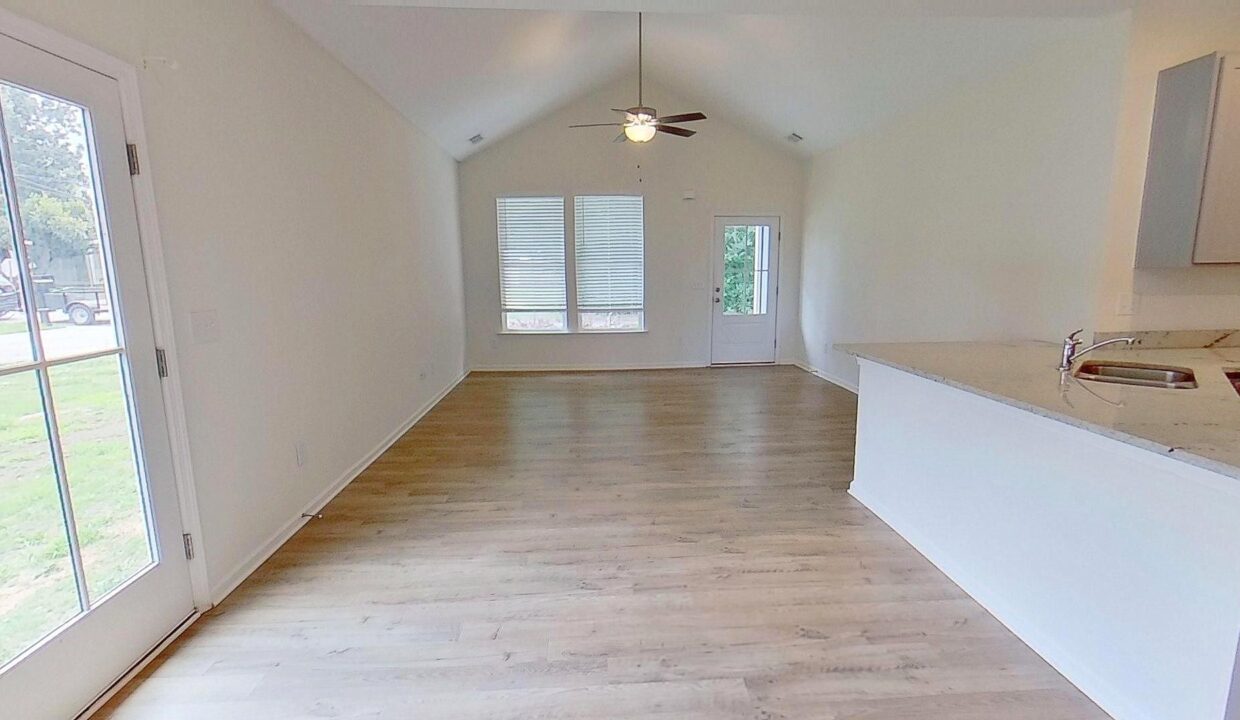 32-Shamrock-Ln-Greenville-SC-29609-23