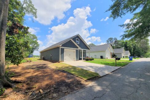 32-Shamrock-Ln-Greenville-SC-29609-26