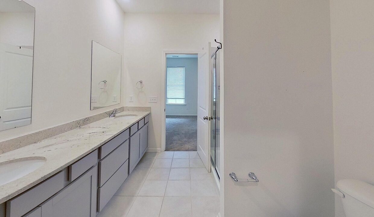 32-Shamrock-Ln-Greenville-SC-29609-29