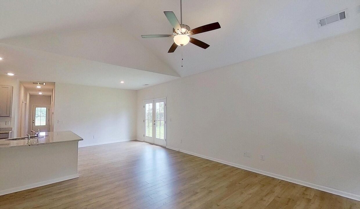 32-Shamrock-Ln-Greenville-SC-29609-3