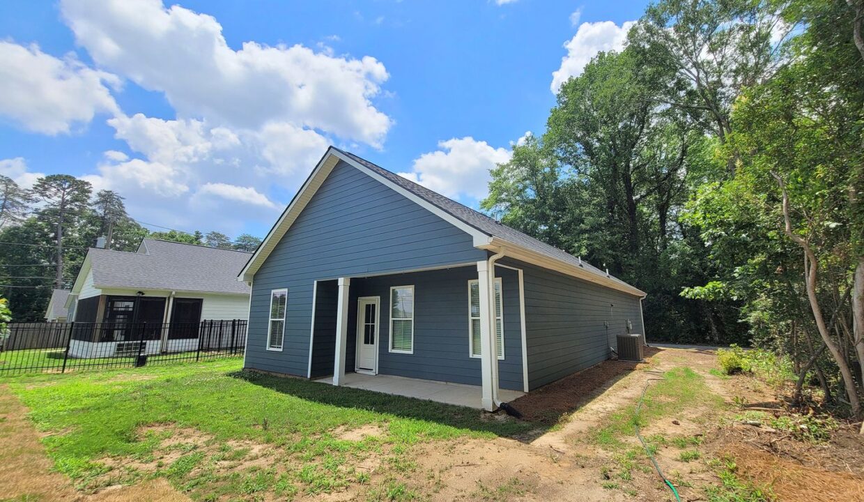 32-Shamrock-Ln-Greenville-SC-29609-34