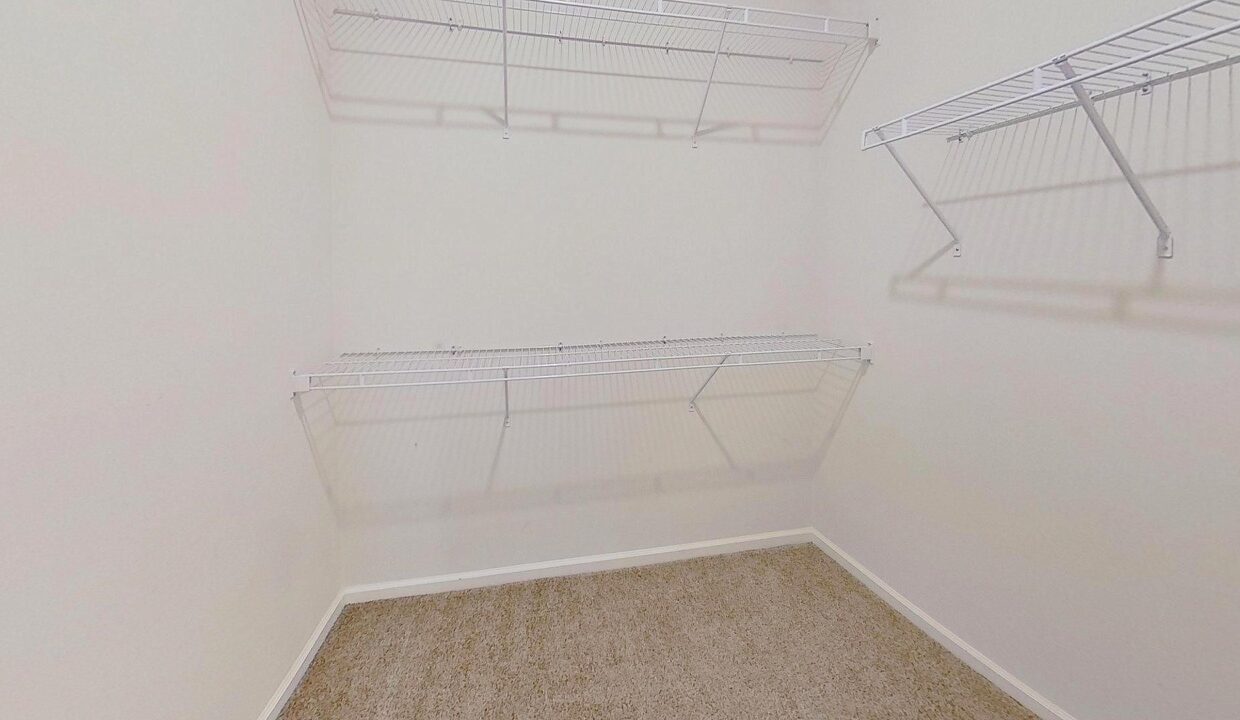 32-Shamrock-Ln-Greenville-SC-29609-37