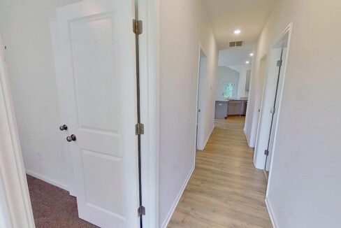 32-Shamrock-Ln-Greenville-SC-29609-40