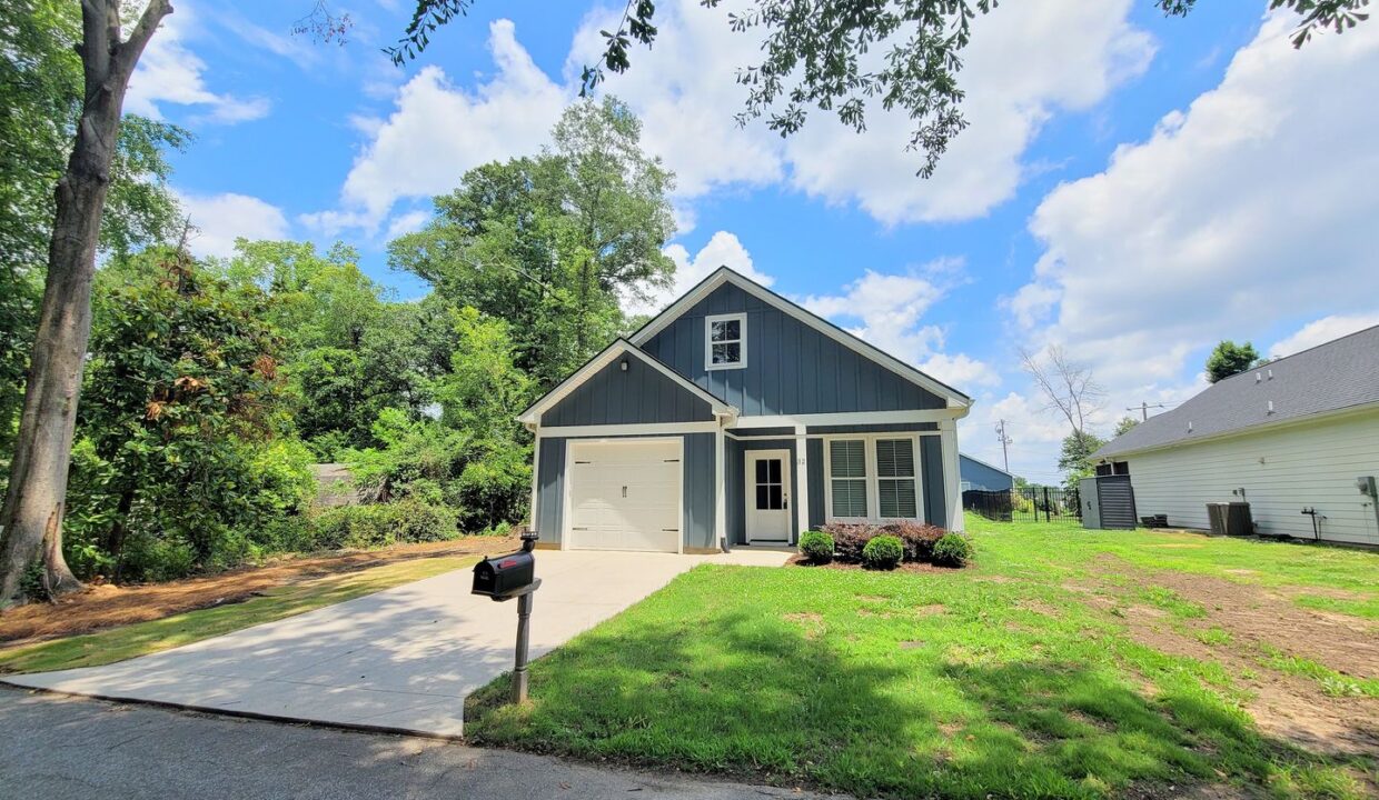 32-Shamrock-Ln-Greenville-SC-29609-8