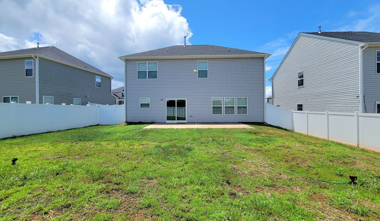 3623-Contimental-Square-Kernersville-NC-27284-11