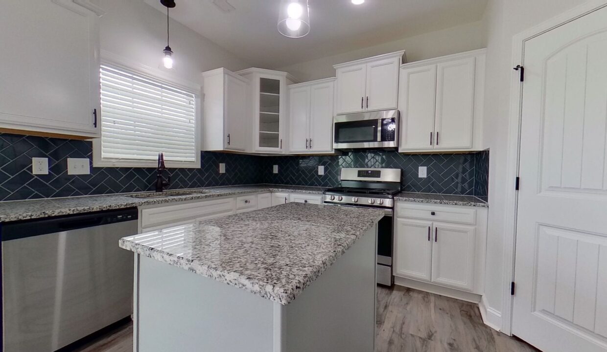 3623-Contimental-Square-Kernersville-NC-27284-8