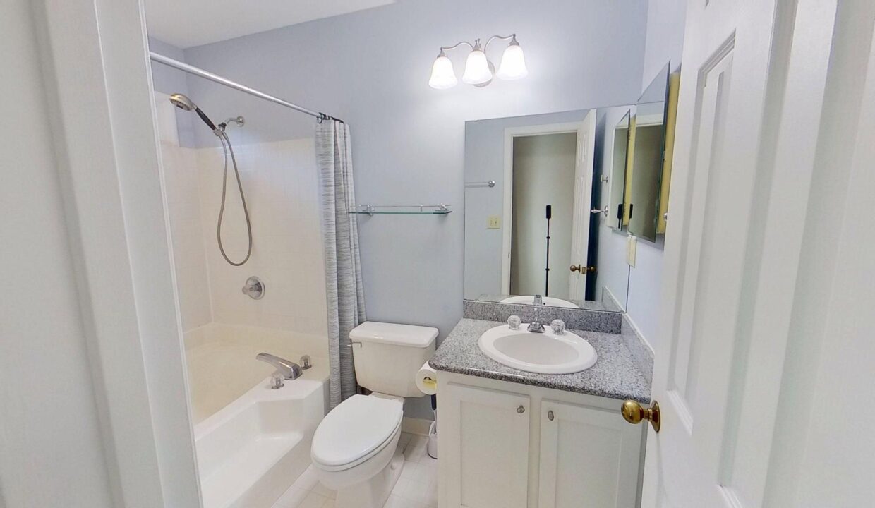 3813-Carnegie-Ln-Raleigh-NC-27612-10