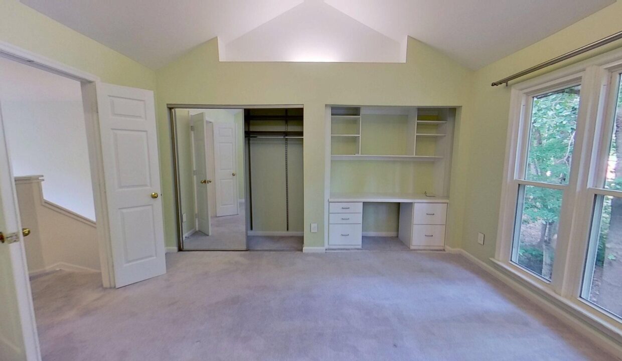 3813-Carnegie-Ln-Raleigh-NC-27612-17