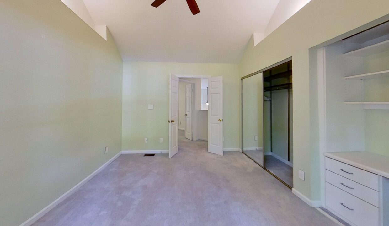 3813-Carnegie-Ln-Raleigh-NC-27612-21
