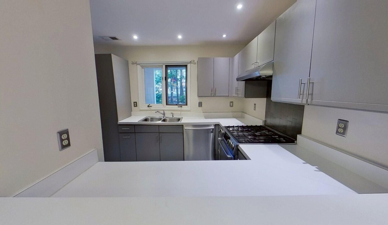 3813-Carnegie-Ln-Raleigh-NC-27612-25