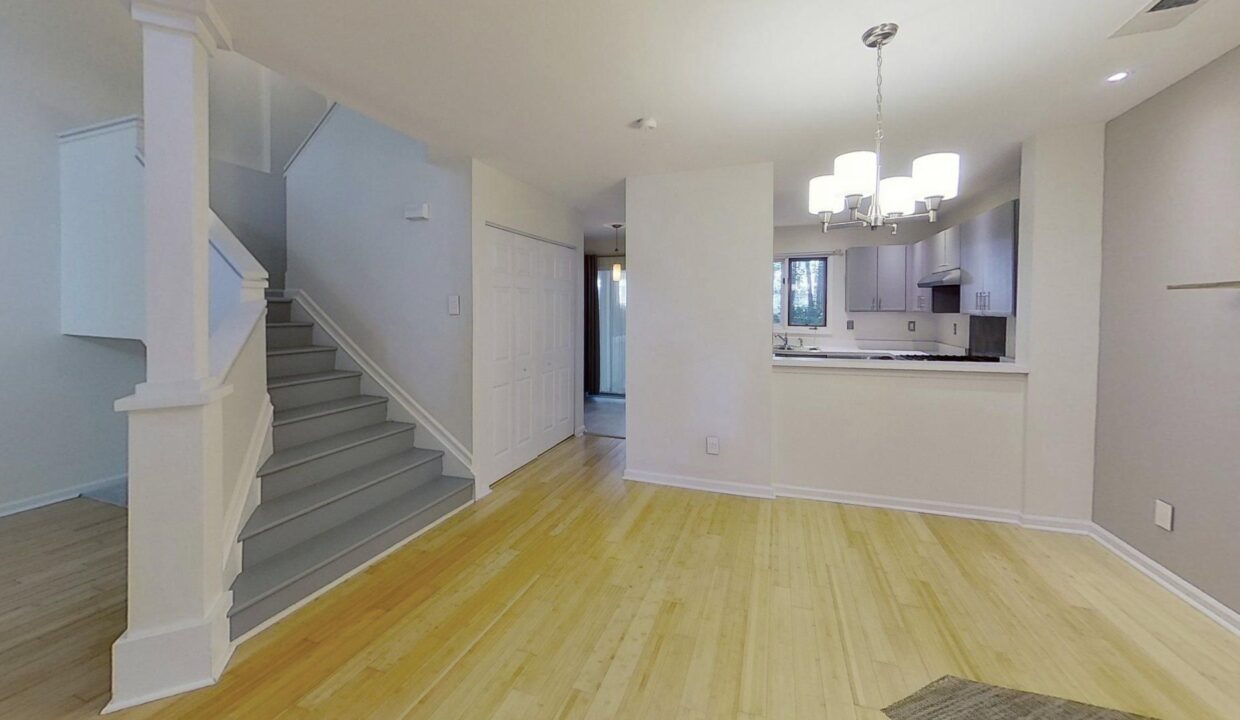 3813-Carnegie-Ln-Raleigh-NC-27612-34