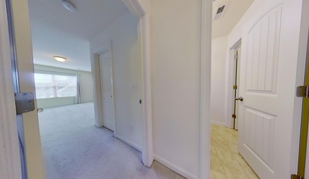 4013-Canterwood-Dr-Greensboro-NC-27410-15