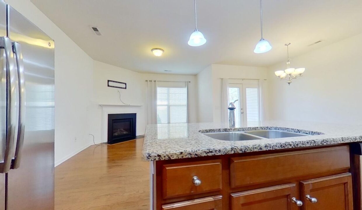4013-Canterwood-Dr-Greensboro-NC-27410-28