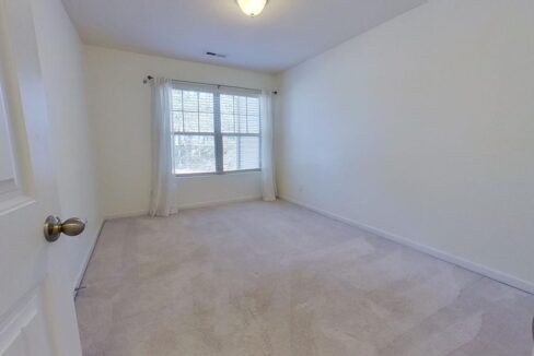 4013-Canterwood-Dr-Greensboro-NC-27410-38