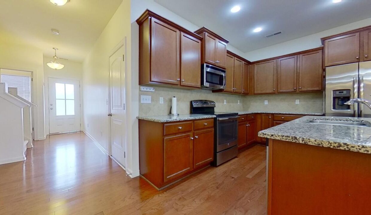 4013-Canterwood-Dr-Greensboro-NC-27410-43