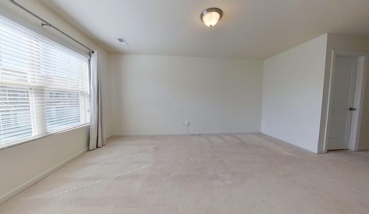 4013-Canterwood-Dr-Greensboro-NC-27410-47