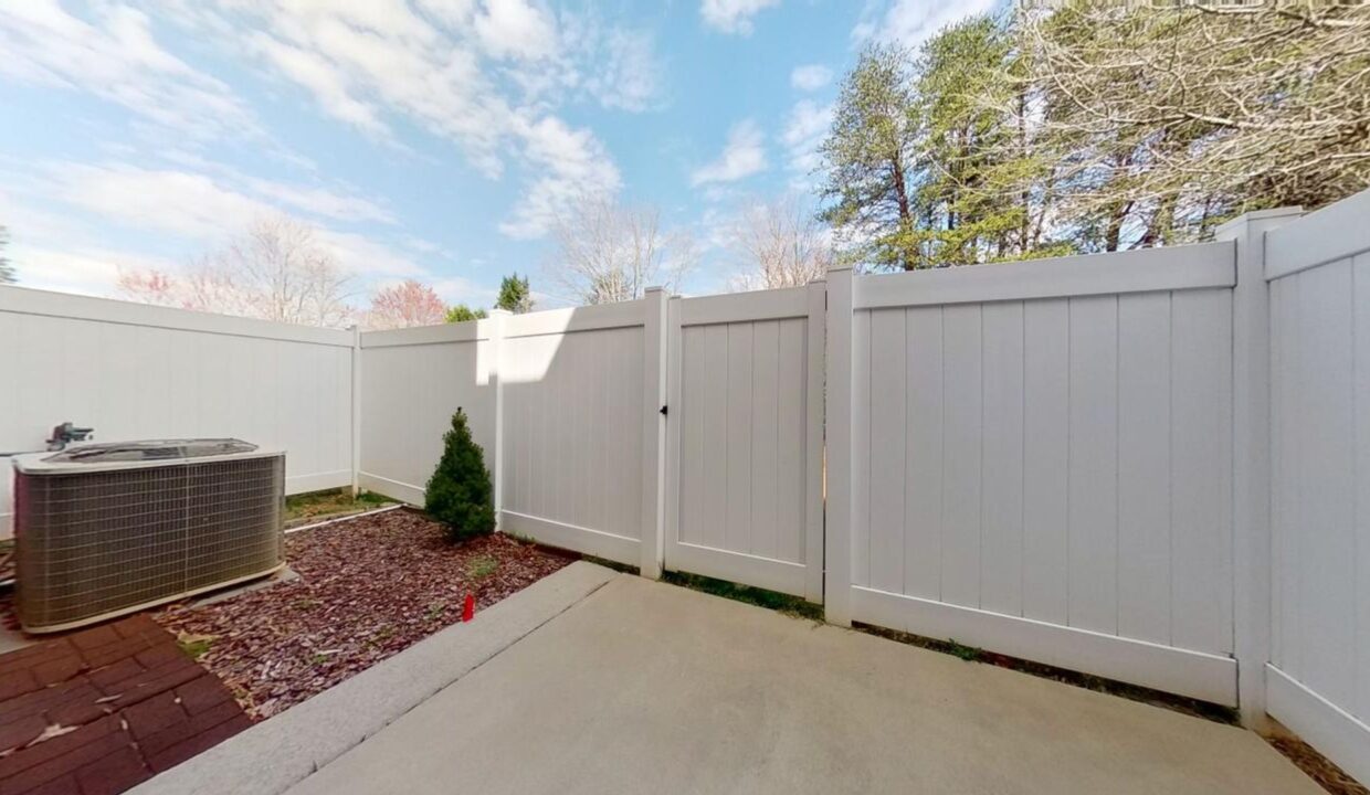 4013-Canterwood-Dr-Greensboro-NC-27410-7