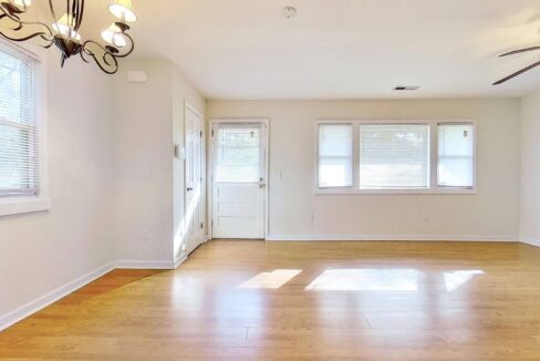 412-S.-Kerr-Ave-4