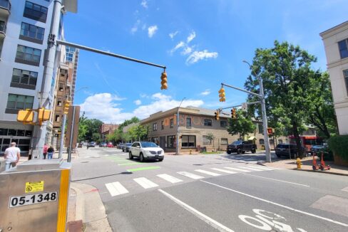 444-South-Blount-St-18