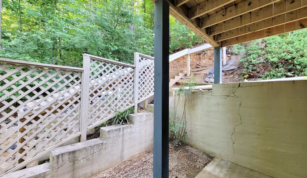 6127-Old-Plank-Rd-Winston-Salem-NC-27106-13