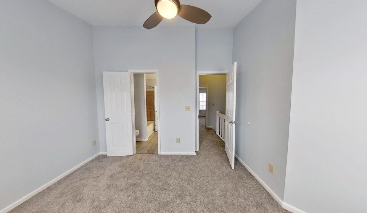 6209-Windsor-Gate-Ln-Charlotte-NC-28215-10