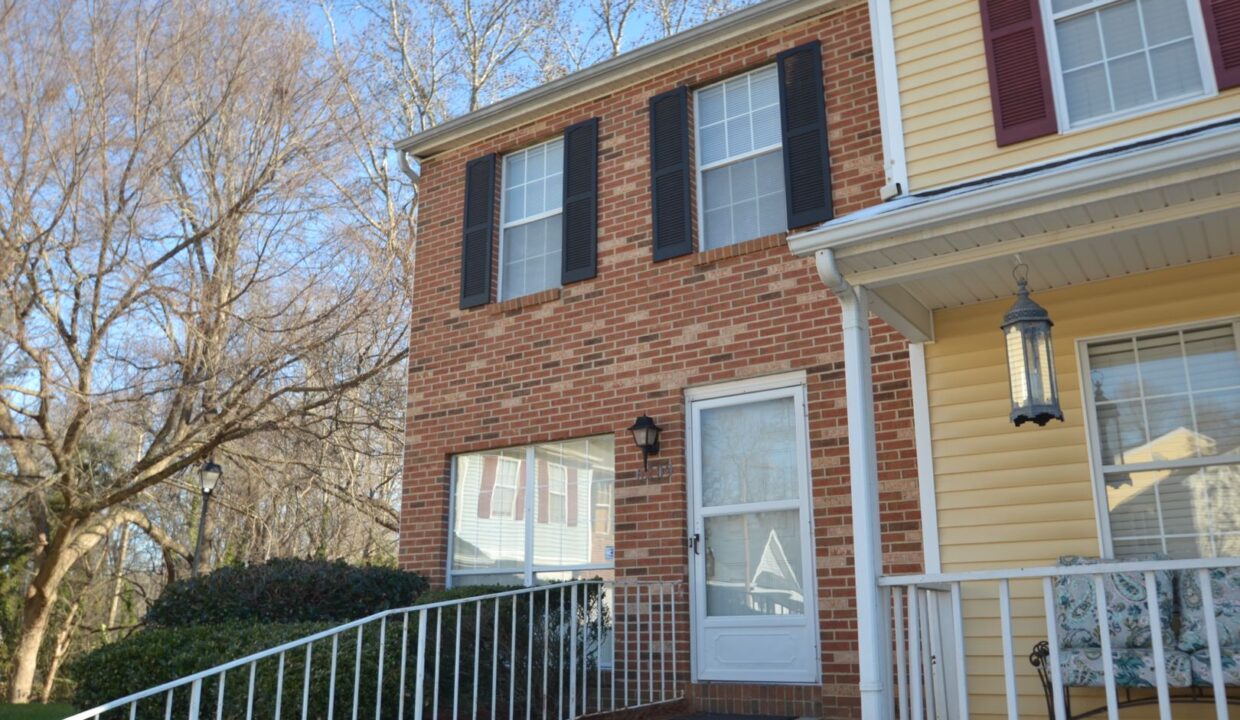 6209-Windsor-Gate-Ln-Charlotte-NC-28215-3