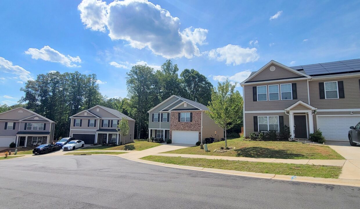 6801-Capstone-Ct-Rural-Hall-NC-27045-11