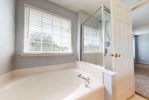 10831-Laurnet-Pl-Raleigh-NC-27614-15
