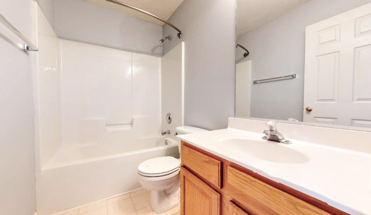 10831-Laurnet-Pl-Raleigh-NC-27614-18