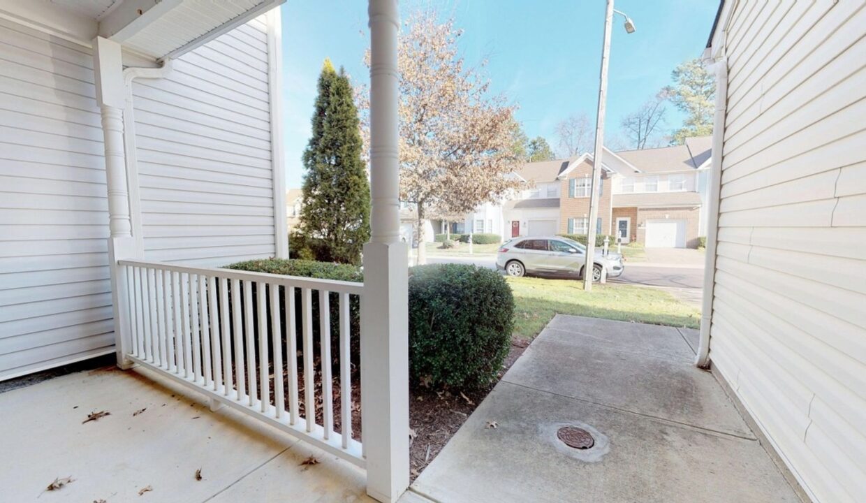 10831-Laurnet-Pl-Raleigh-NC-27614-23