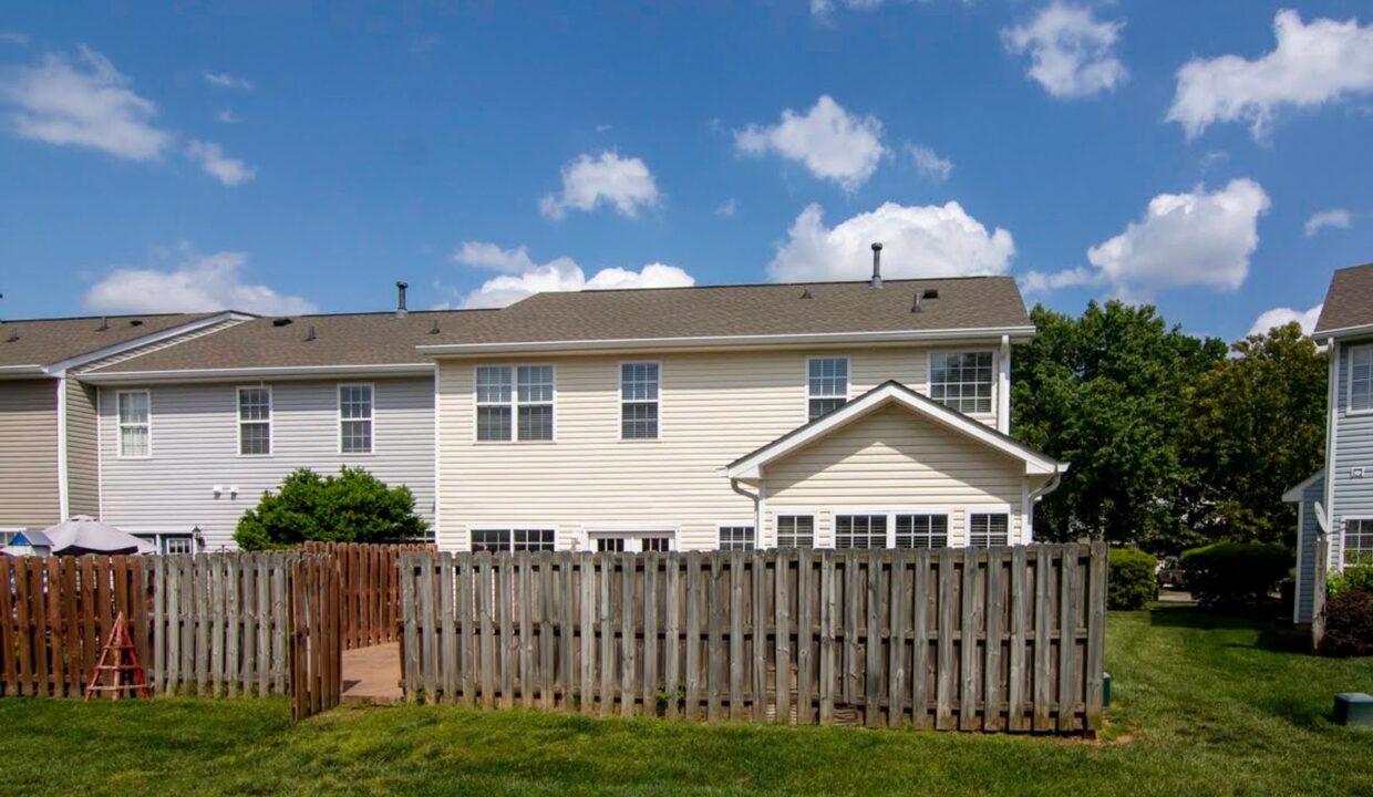10831-Laurnet-Pl-Raleigh-NC-27614-24