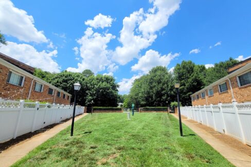 1336-Green-Oaks-Ln-E-Charlotte-NC-28205-14