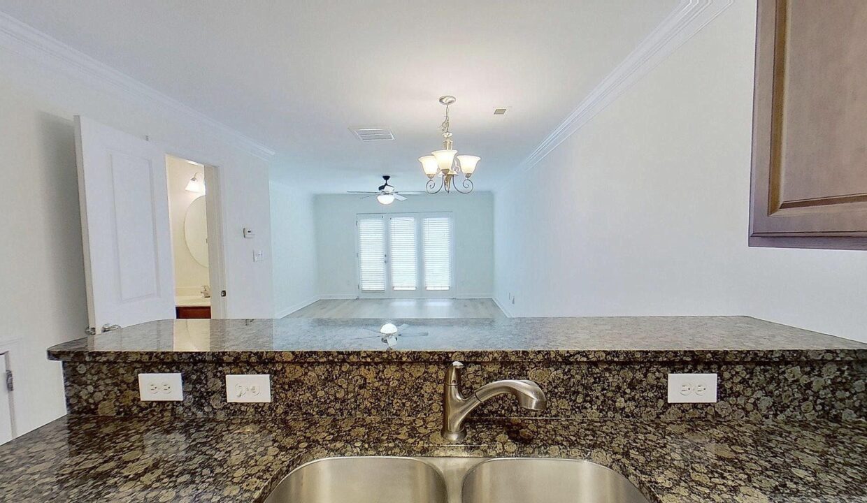 1336-Green-Oaks-Ln-E-Charlotte-NC-28205-19