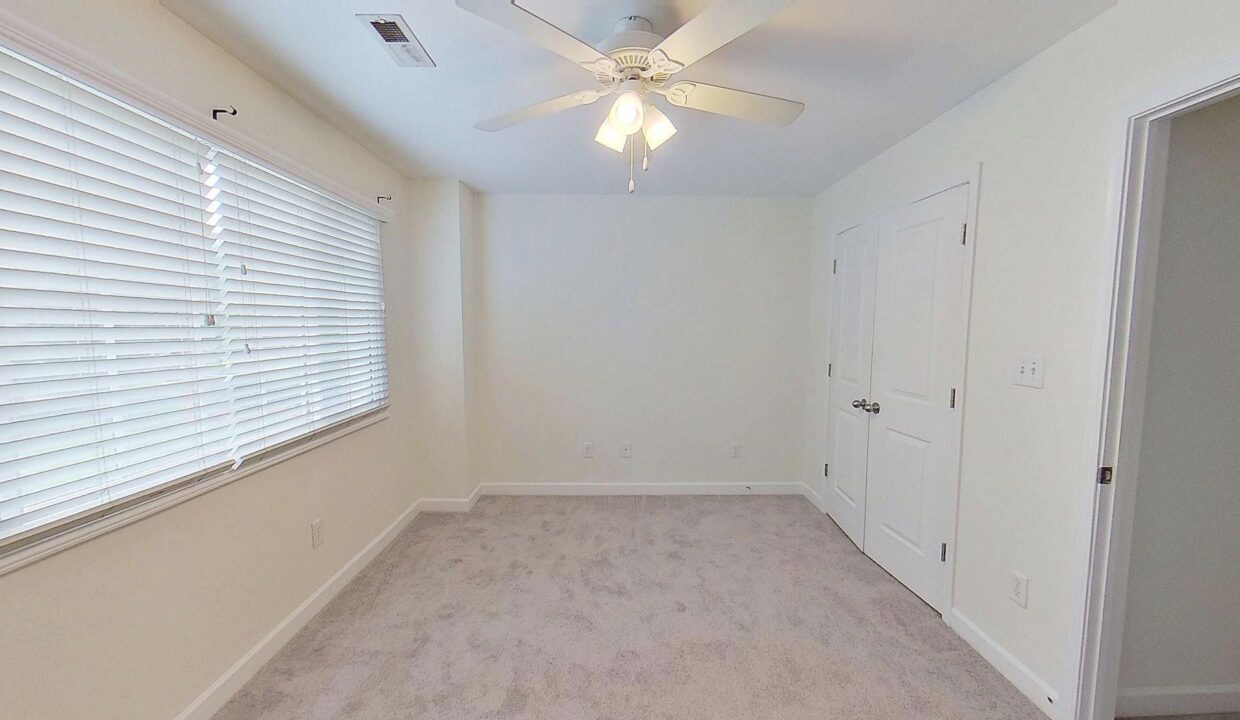 1336-Green-Oaks-Ln-E-Charlotte-NC-28205-25