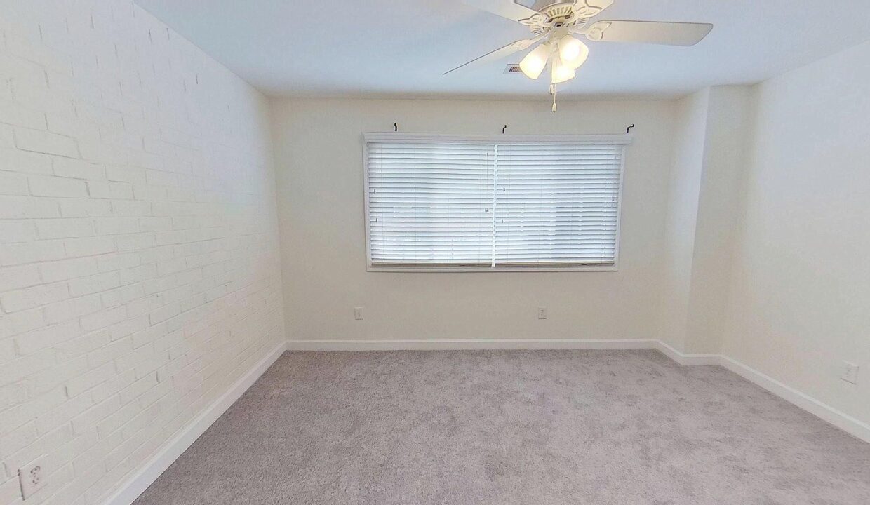 1336-Green-Oaks-Ln-E-Charlotte-NC-28205-26