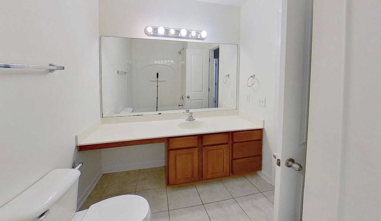 1336-Green-Oaks-Ln-E-Charlotte-NC-28205-28