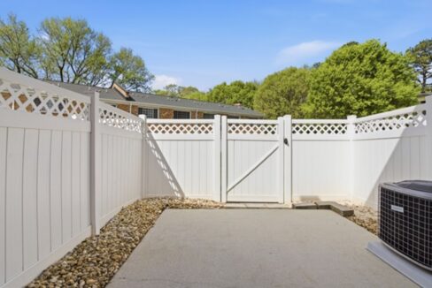 1336-Green-Oaks-Ln-E-Charlotte-NC-28205-31