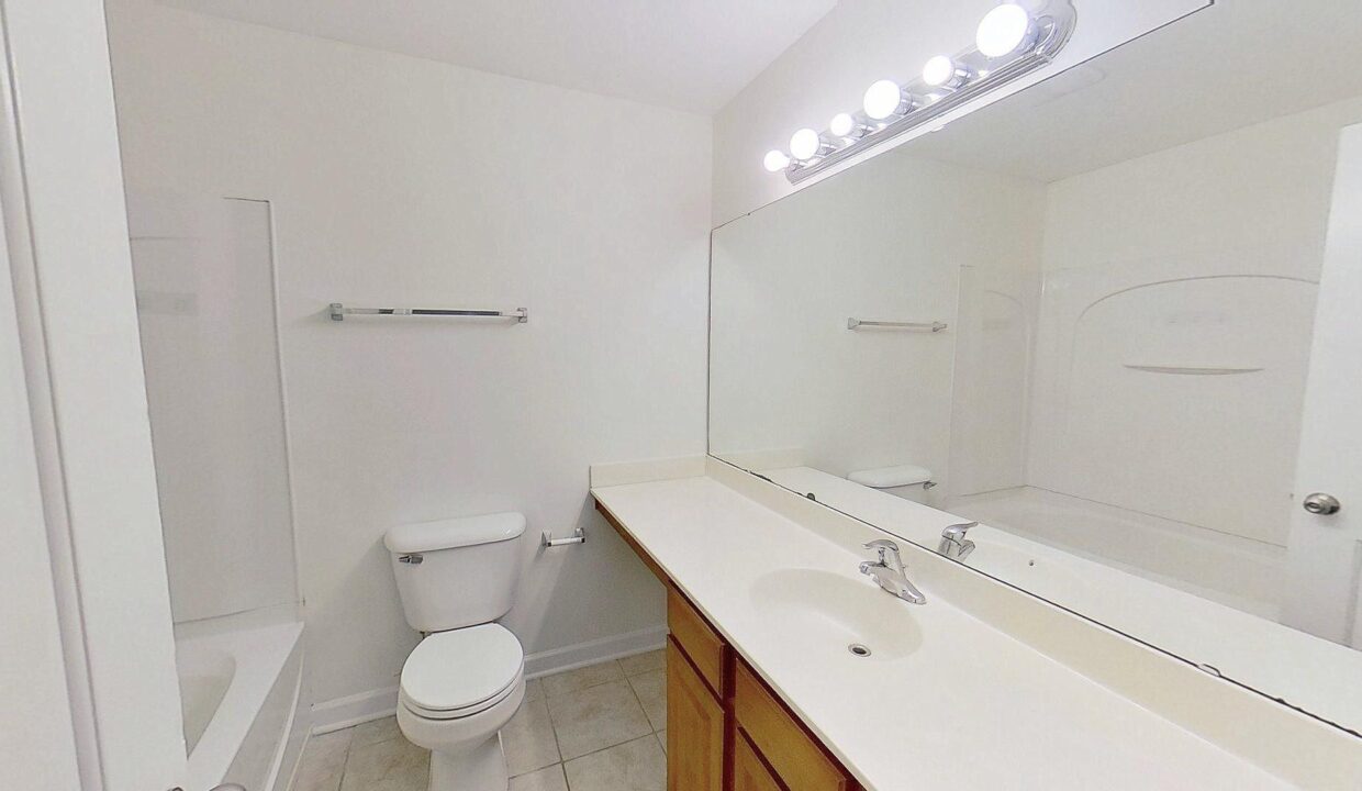 1336-Green-Oaks-Ln-E-Charlotte-NC-28205-7
