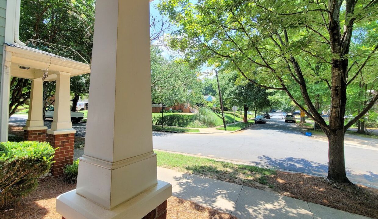 NC 28208