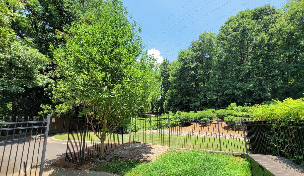 1628-Lela-Ave-Charlotte-NC-28208-20