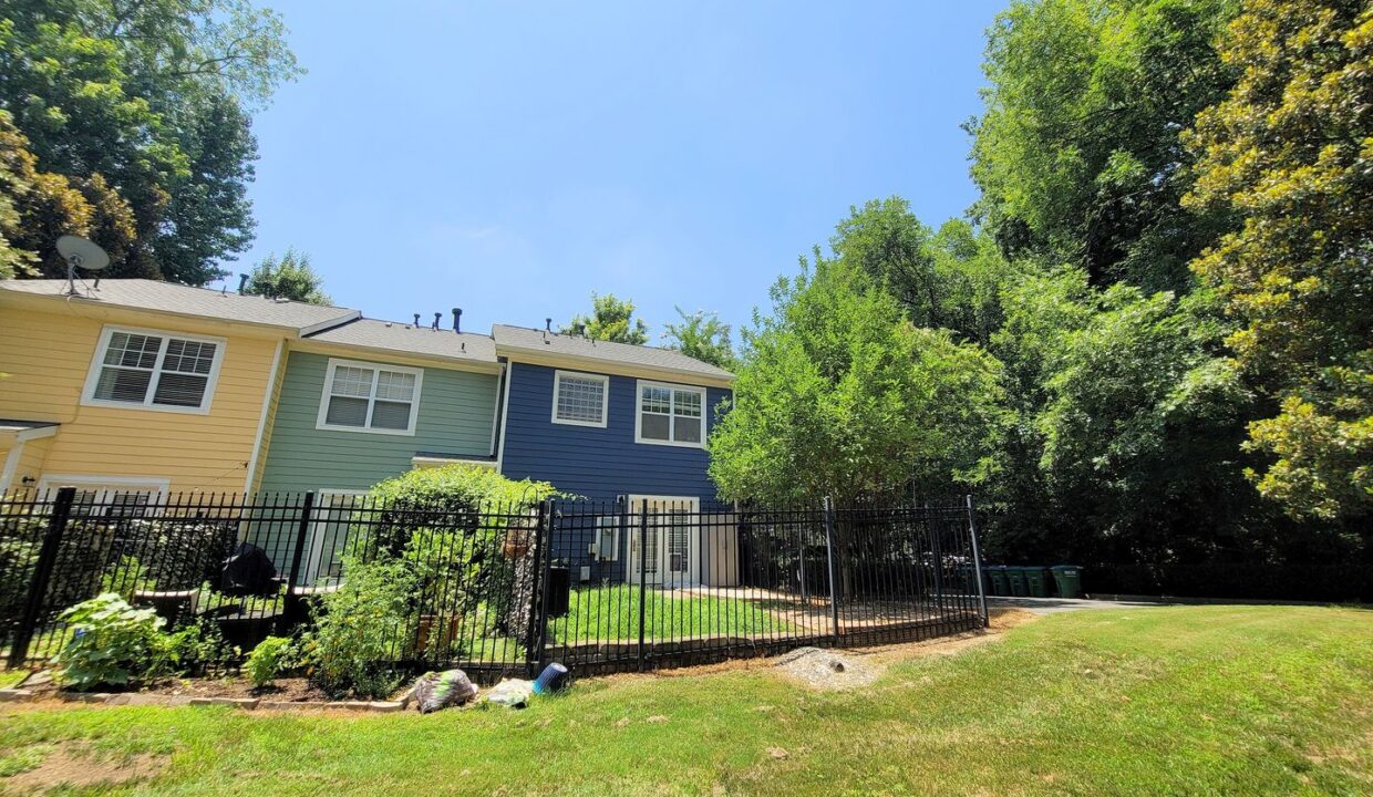 1628-Lela-Ave-Charlotte-NC-28208-25