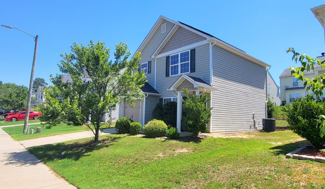 1637-Brownairs-Ln-Raleigh-NC-27610-14