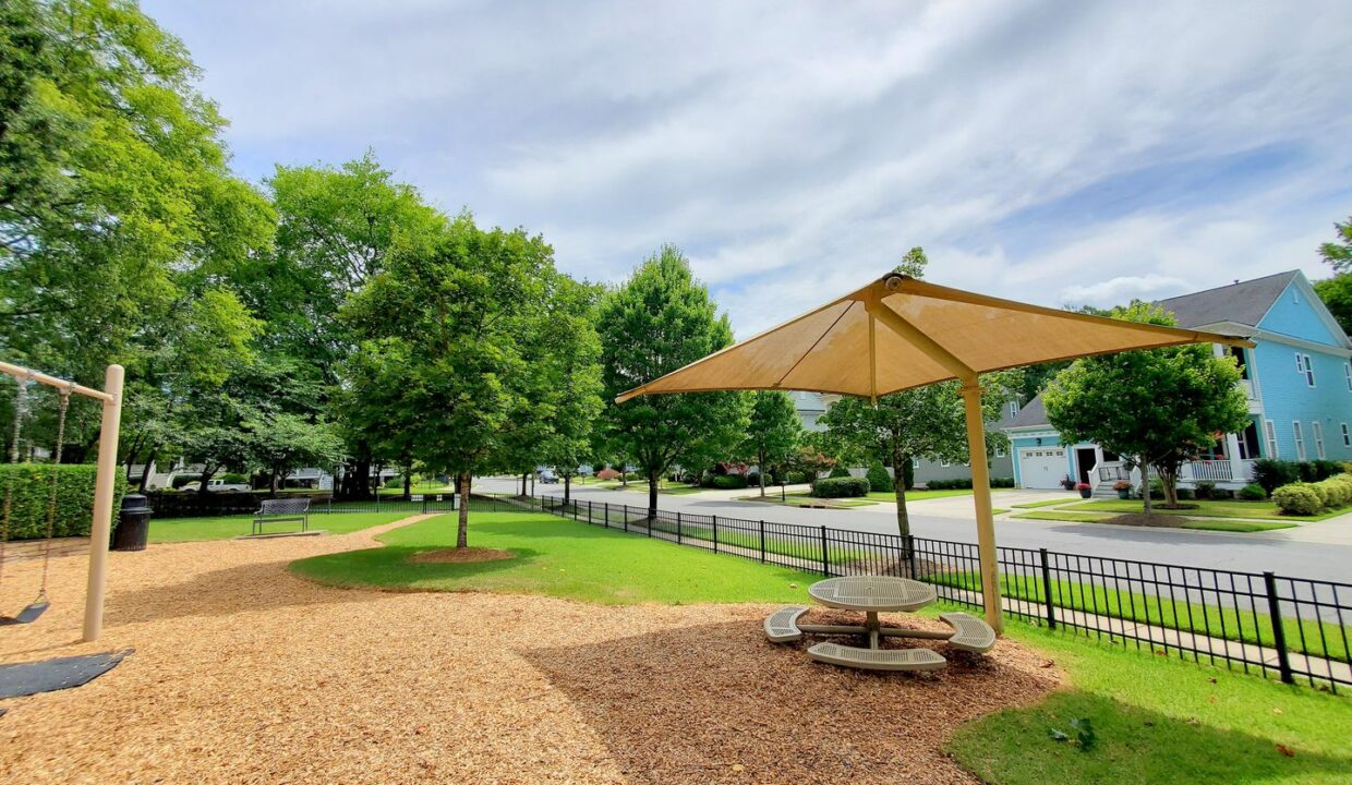17011-Hedgerow-Park-Rd-Charlotte-NC-28277-22